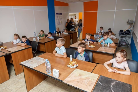Детский праздник прошёл на двух заводах Cersanit
