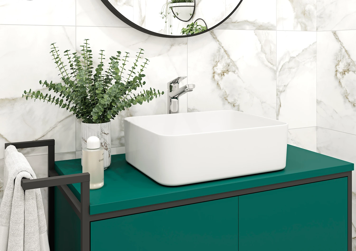 Мода на металл в ванной комнате: как не переборщить с блеском