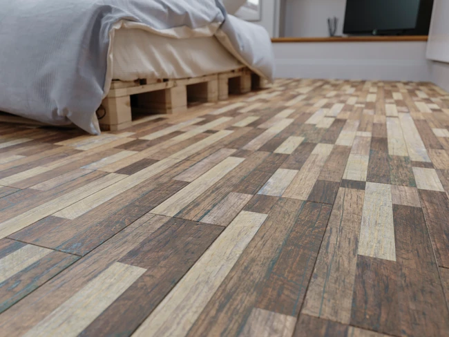 VINTAGEWOOD